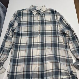 Vince button up shirt, Medium.